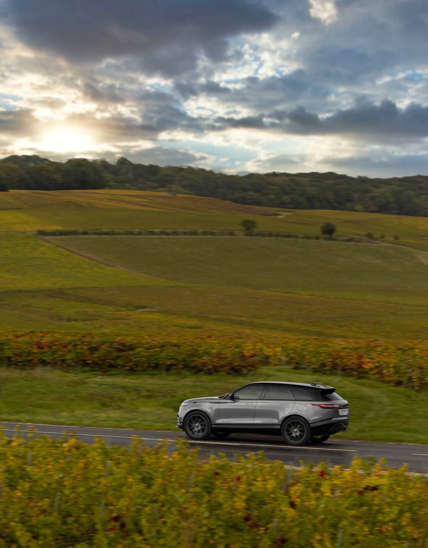 Range_Rover_Velar_designalive-14