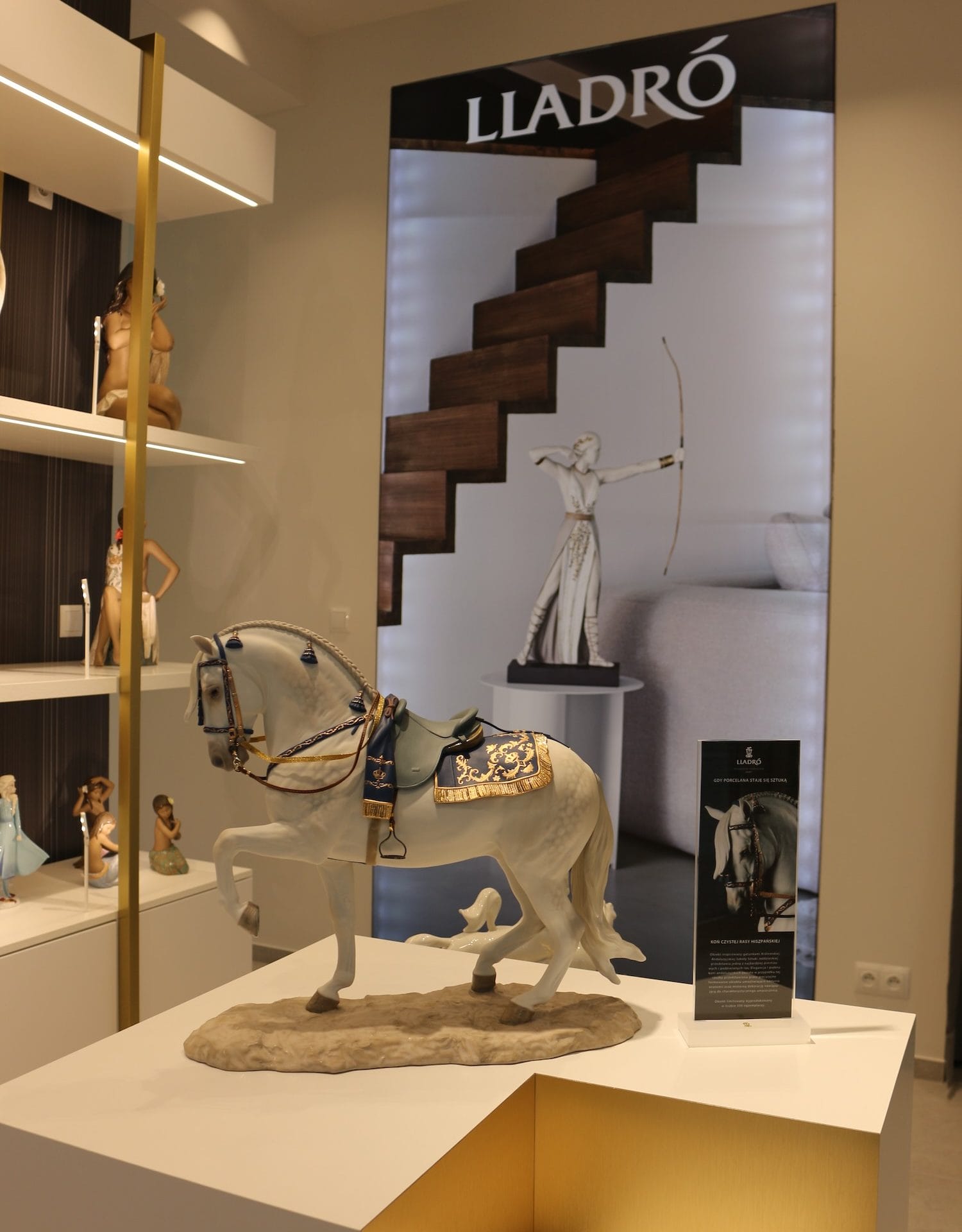 salon_Lladro_designalive-3